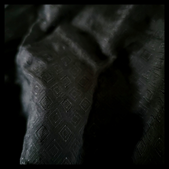 (NWT) EXPRESS/ Size: M/ Jacquard Flutter Sleeve Thong Bodysuit - Picture 2 of 5